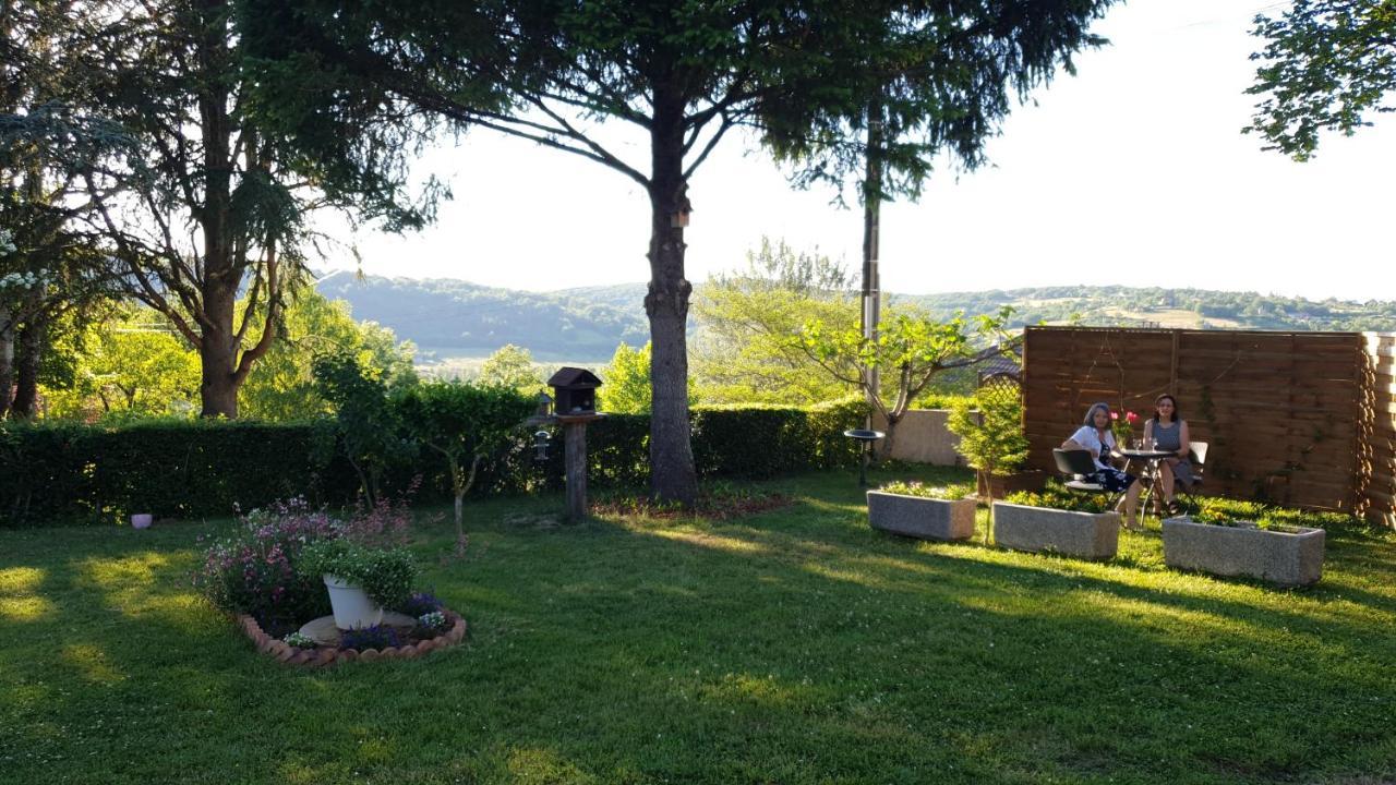 Suite Independante De 66M2 Tout Confort Et Calme Villefranche-de-Rouergue Exterior photo